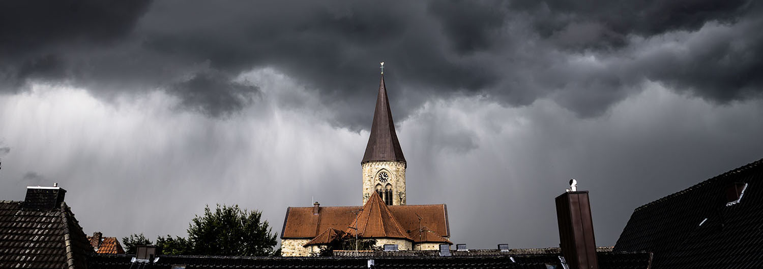 Ein Sturm zieht auf